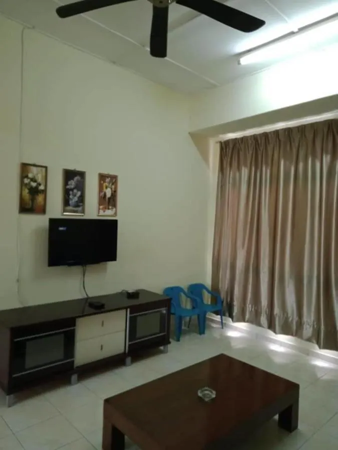 Oyo Home 90419 Sahar Guesthouse Malacca Quarto em Acomodações Particulares