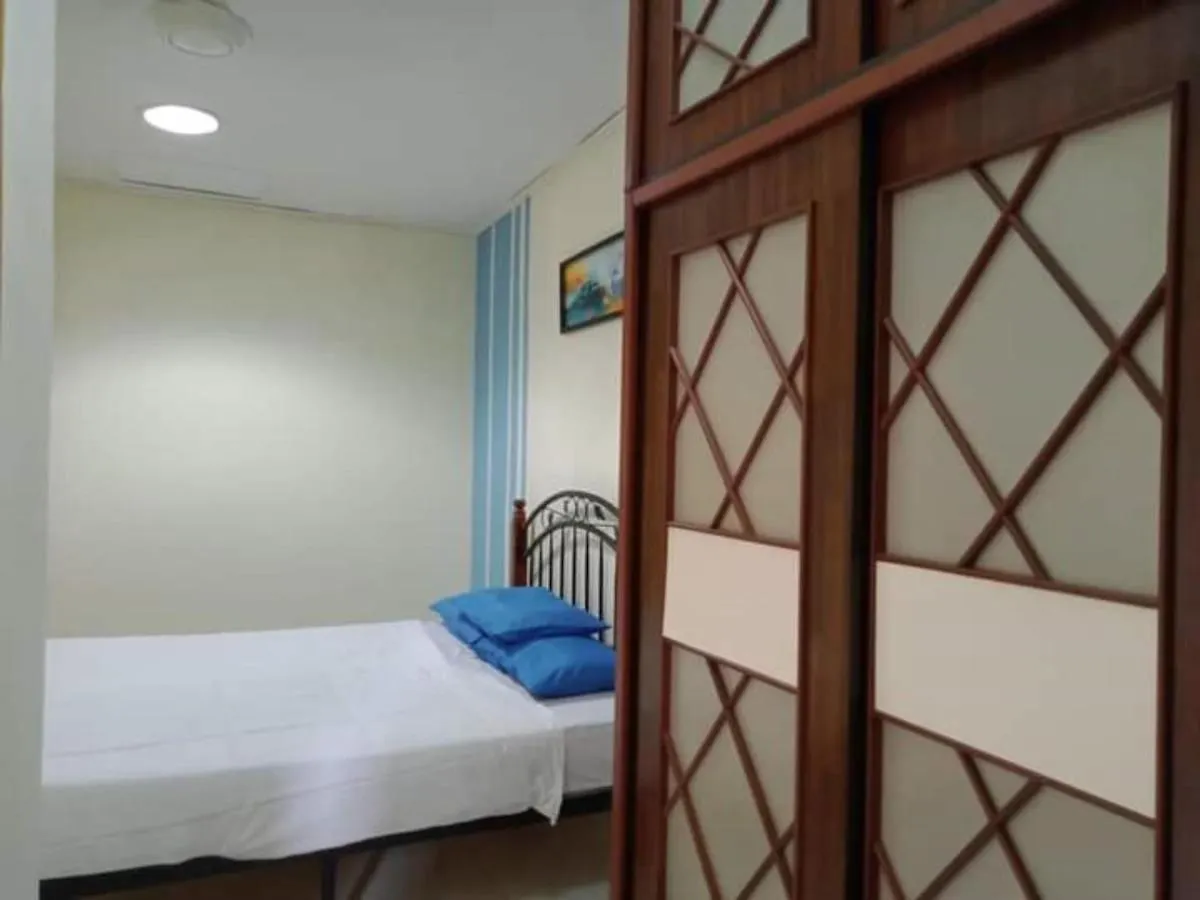 Oyo Home 90419 Sahar Guesthouse Malacca Quarto em Acomodações Particulares